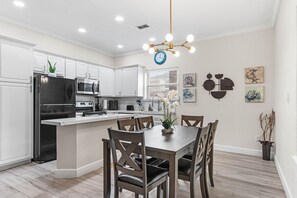 Dining - Ground Floor Beach Side 2Min Walk To The Beach SF (South Padre Island)