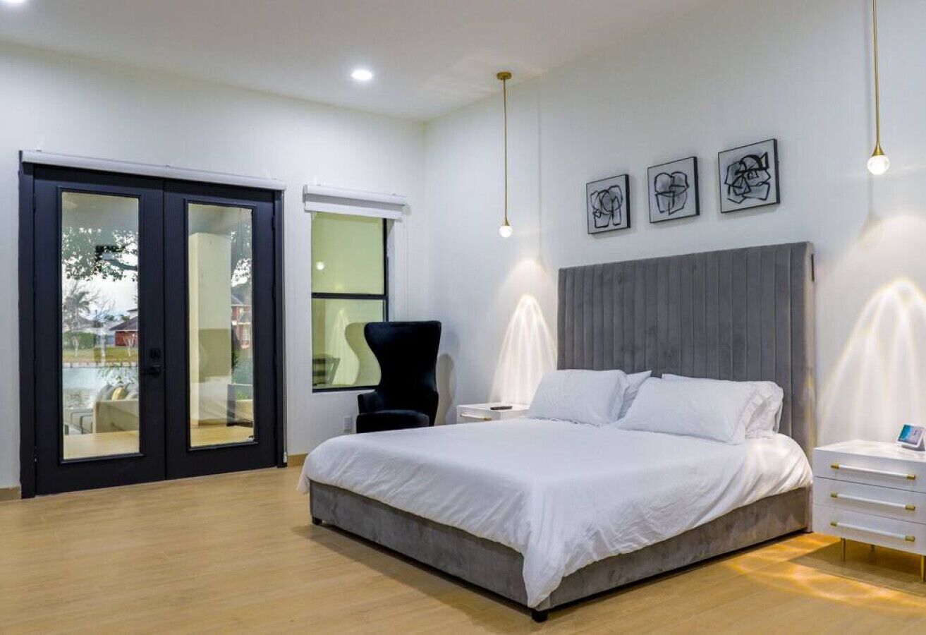 4 chambres, fer et planche à repasser, Wi-Fi gratuit, draps fournis