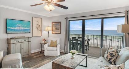 Private Beachfront Sleeps 12 Gated Pool Luxury accommodations
