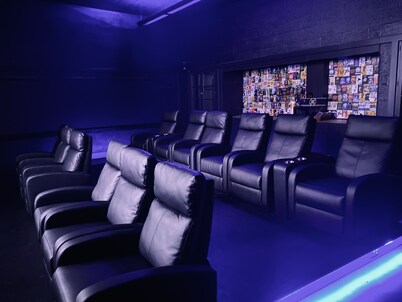 The Woods Suite #304 Free Arcade, Movie Theater, Patio Area, Playground and more