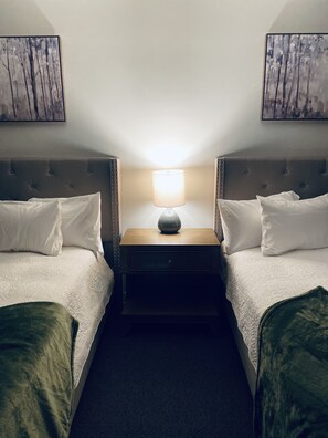 1 bedroom, desk, WiFi, bed sheets