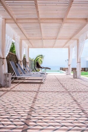 Terrace/patio - Heliophos Villa Aelia (Kiotari)