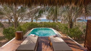 Panoramic Cabin | Beach/ocean view