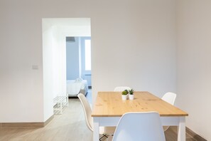Apartamento clássico | Sala de jantar