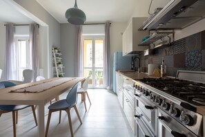 Classic Apartment | Private kitchen - Porta Volta Bright and Roomy Flat (Milan)