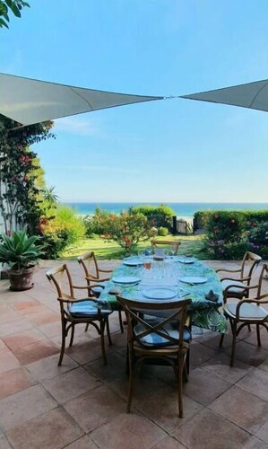 The Beach House - Bolonia Bolonia, your beach front house for 6 people