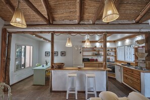 Private kitchen - Casa Tarif - Bolonia Beach Campus, your beach house in Bolonia - Tarifa (Tarifa)