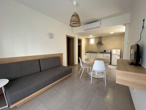 Apartment, 2 Bedrooms, Balcony | Living area | Flat-screen TV - Apartamentos Don Juan (Palma de Mallorca)