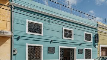 Fachada da propriedade