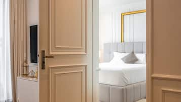 Premium bedding, Select Comfort beds, in-room safe