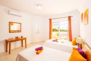 5 habitaciones y caja de seguridad en la habitación 