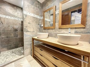 Hair dryer, towels - Villa Flamboyant vue mer (Terre-de-Haut)
