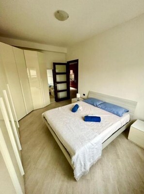 1 chambre, accès au Wi-Fi (inclus), literie fournie