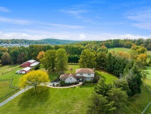 Exterior - Serene 51-Acre Estate with Beautiful Farmhouse-Your Nature Retreat Awaits! (Frederick)