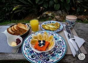 Free daily continental breakfast