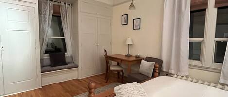 Exclusive Single Room | Premium bedding, down comforters, minibar, desk