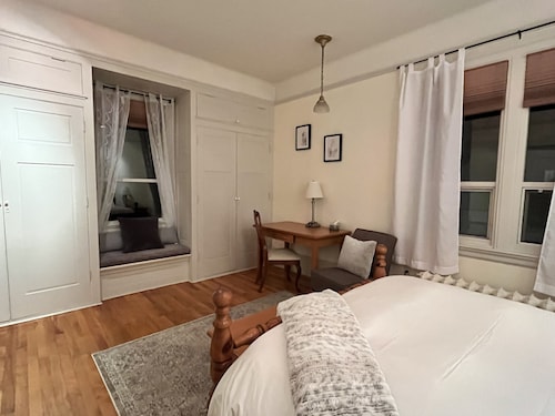 Stirling House Bed & Breakfast