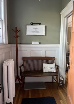 Stirling House Bed & Breakfast