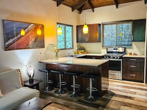 Fridge, oven, stovetop, coffee/tea maker