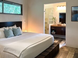 2 makuuhuonetta, työpöytä, vauvan matkasänky, ilmainen Wi-Fi