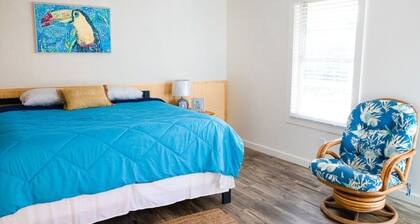 Lakeview Toucan Terrace Bamboo Studio