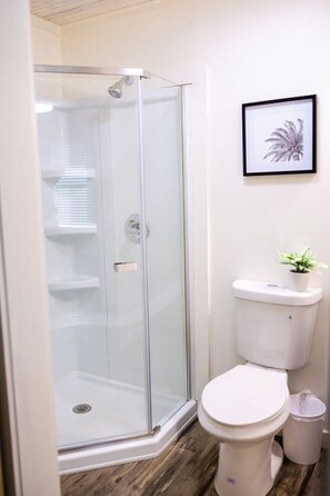 Towels, toilet paper