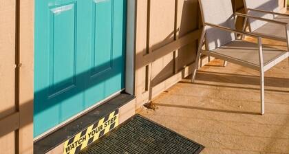 Lakeview Toucan Terrace Bamboo Studio