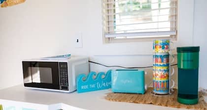 Lakeview Toucan Terrace Palm Studio