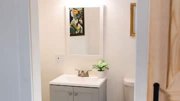 Handdukar och toalettpapper