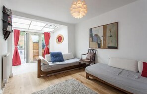 Apartment | Living area