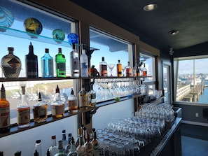 Bar (on property) - Saltwater Inn (Westport)