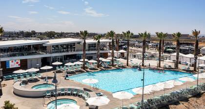 Sun Outdoors San Diego Bay