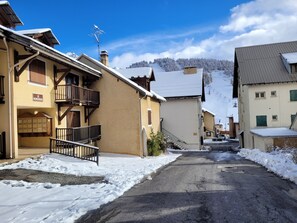 Exterior - Titre Provisoire (Montgenèvre)