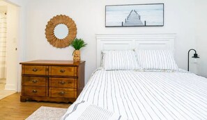 2 chambres, fer et planche à repasser, Wi-Fi, draps fournis