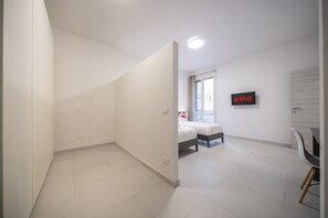 2 dormitorios, tabla de planchar con plancha, wifi y ropa de cama