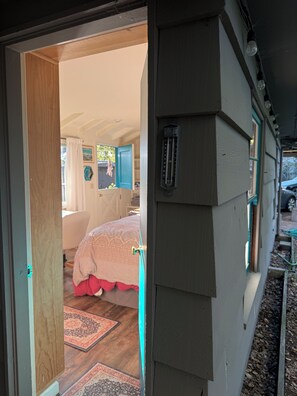 1 chambre, fer et planche Ă repasser, Wi-Fi, draps fournis