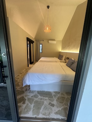 Deluxe Double Room | Premium bedding, down comforters, pillowtop beds, in-room safe