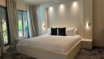 Signature Double Room | Premium bedding, down comforters, pillowtop beds, in-room safe