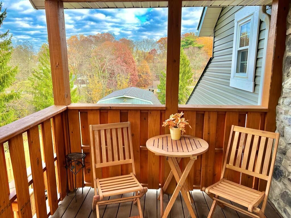 Cozy Corner on Zimmerle