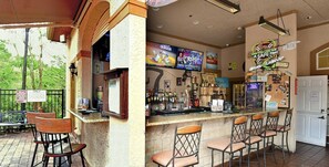 Bar (en la propiedad)