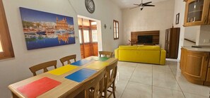 Dining - Accommodation of Sliema Valletta Ferry (Tas-Sliema)