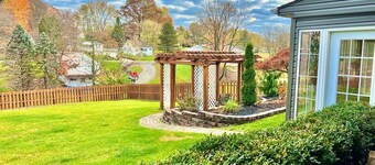 Cozy Corner 2 on Zimmerle