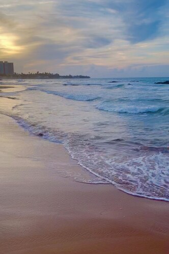 Casa Emerald, by the beach.