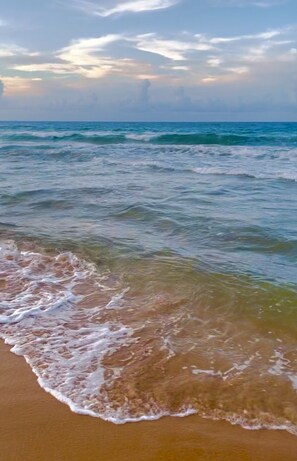 Beach - Casa Emerald, by the beach. (Luquillo)