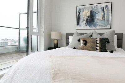 Incredible Views! Luxe Penthouse Downtown Victoria