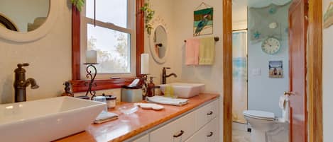 Hair dryer, towels