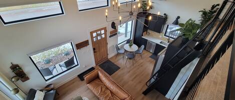 Smart TV, fireplace, video games, books