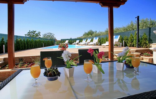 Nice home in Fazana with private swimming pool, can be inside or outside