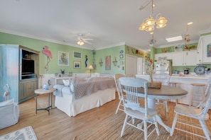 Condo, Multiple Beds (Peace of Heaven) | Dining - Peace of Heaven (Tybee Island)