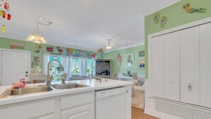 Condo, Multiple Beds (Peace of Heaven) | Private kitchen - Peace of Heaven (Tybee Island)